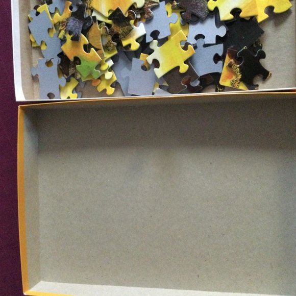 Melisa and Doug jigsaw puzzle Sunflower snack 100 pcs Bee on Sunflower - Picture 3 of 4